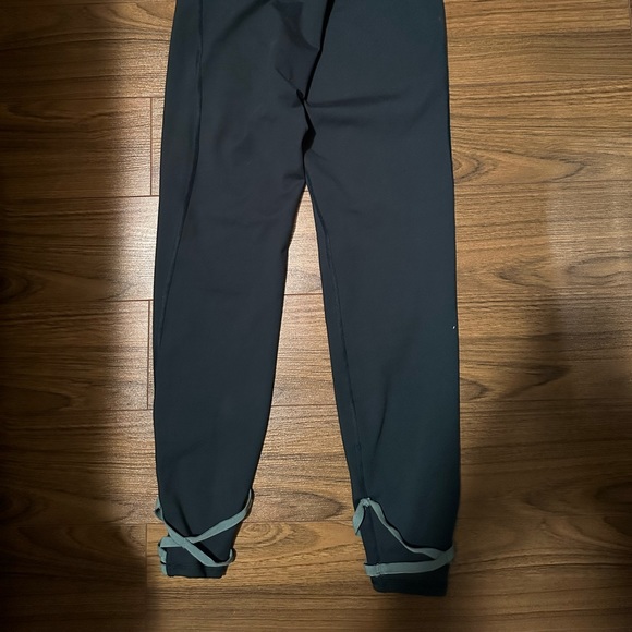 Leggings - Picture 2 of 3